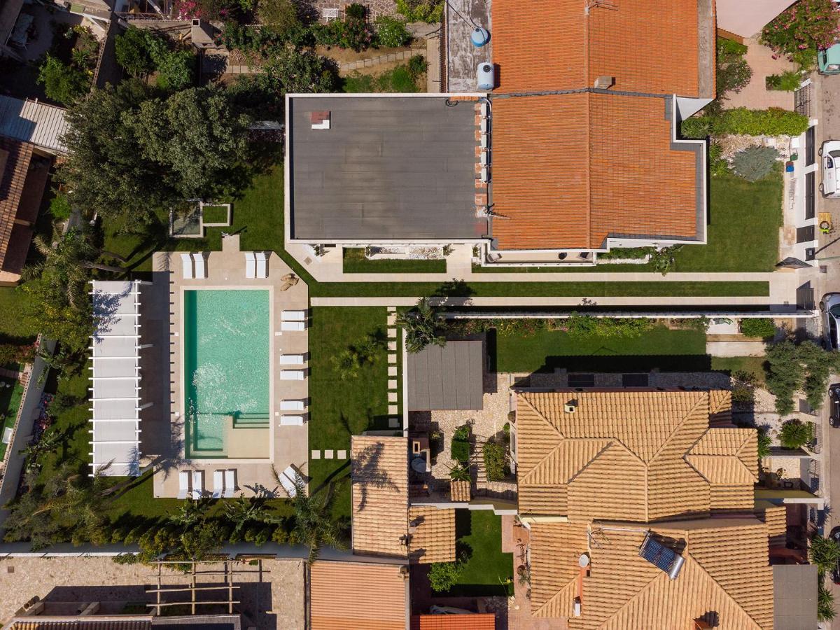 Palazzo Michelangelo Hotel Villasimius Exterior foto